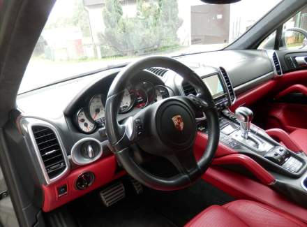 Porsche - Cayenne