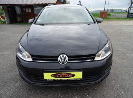 Volkswagen - Golf