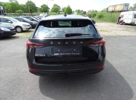 Škoda - Octavia