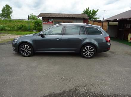 Škoda - Octavia