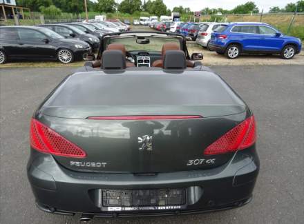 Peugeot - 307