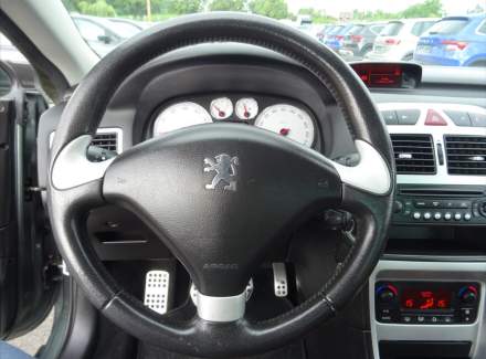 Peugeot - 307