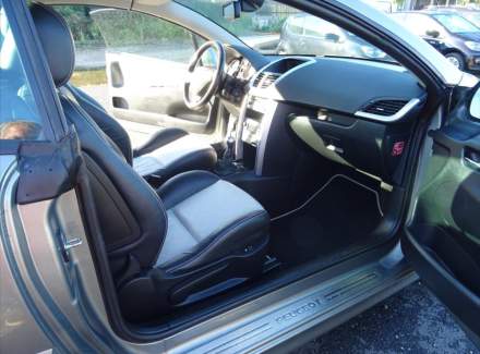 Peugeot - 207