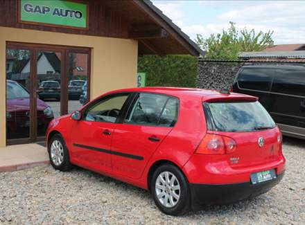 Volkswagen - Golf