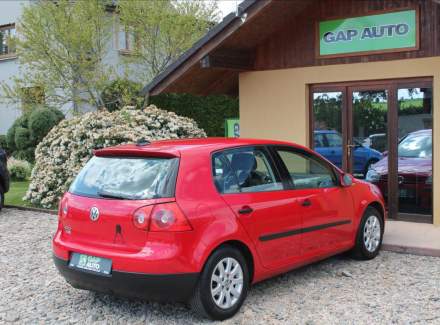 Volkswagen - Golf