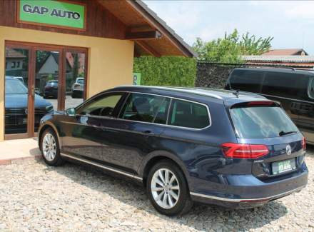 Volkswagen - Passat