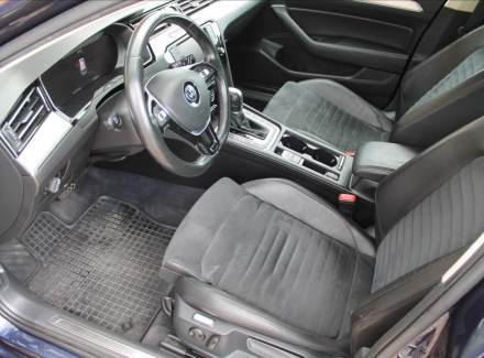 Volkswagen - Passat