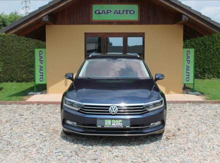 Volkswagen - Passat