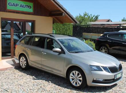 Škoda - Octavia