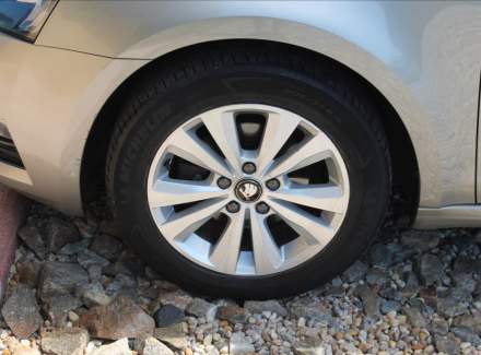 Škoda - Octavia