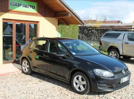 Volkswagen - Golf