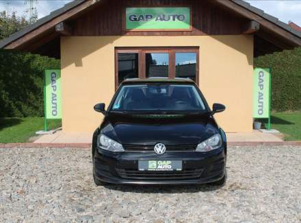 Volkswagen - Golf