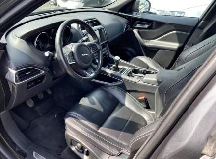 Jaguar - F-Pace