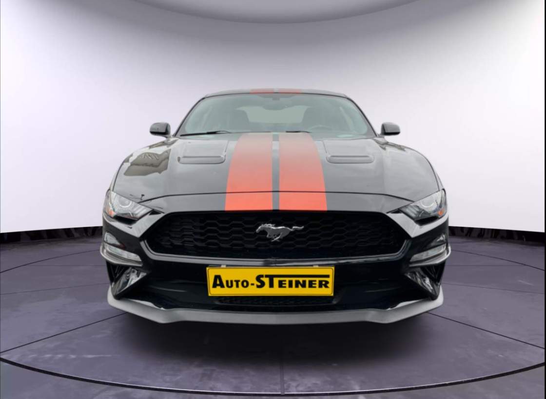 Ford - Mustang