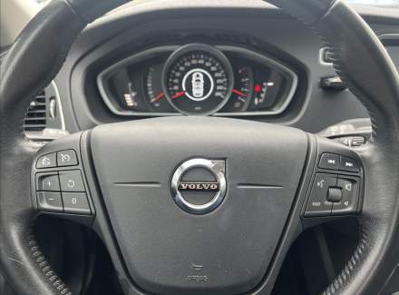 Volvo - V40
