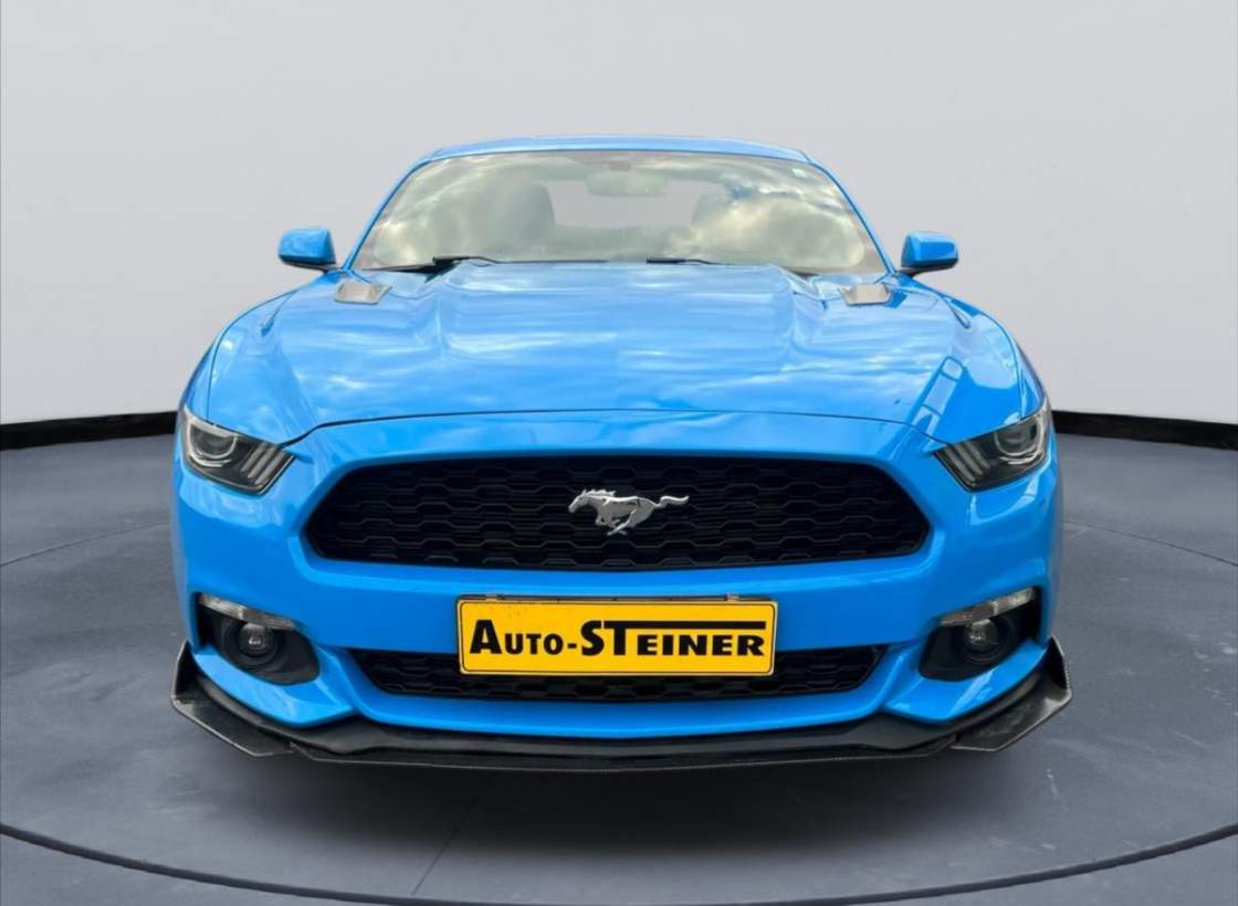 Ford - Mustang