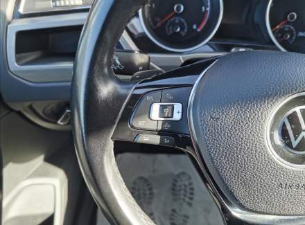 Volkswagen - Touran
