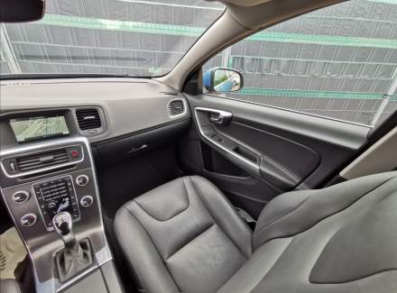 Volvo - V60