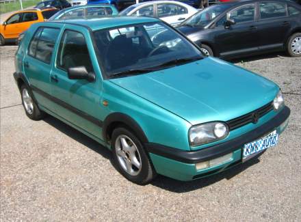 Volkswagen - Golf