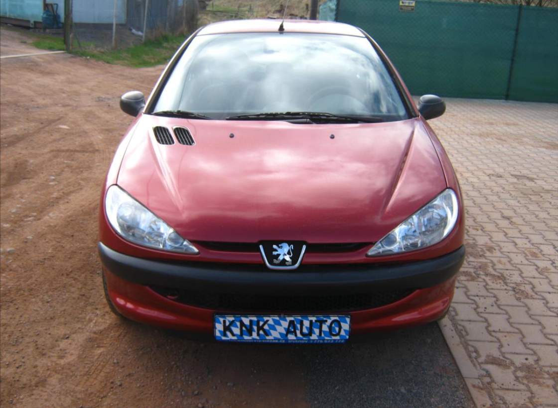 Peugeot - 206