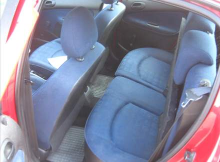 Peugeot - 206