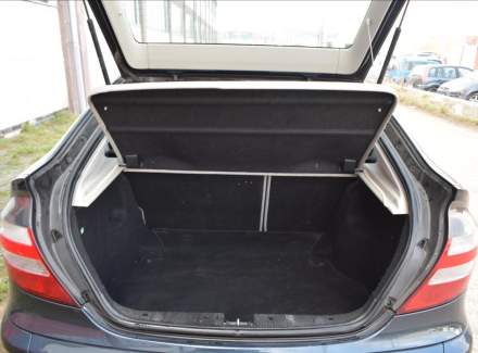 Mercedes-Benz - C-class