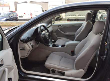 Mercedes-Benz - C-class
