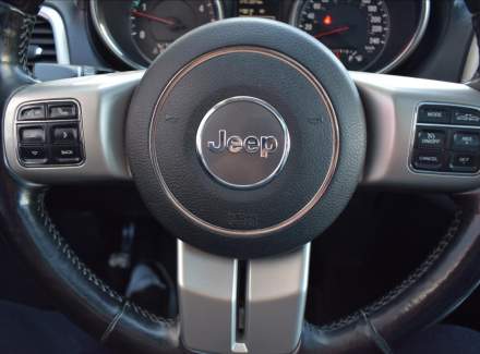 Jeep - Grand Cherokee