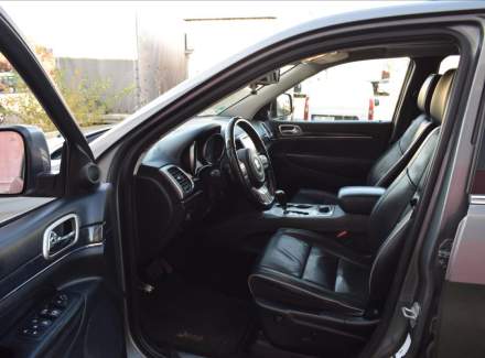Jeep - Grand Cherokee