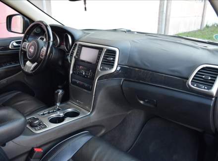 Jeep - Grand Cherokee