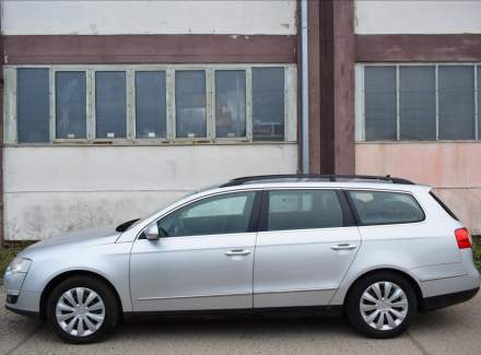 Volkswagen - Passat