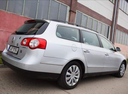 Volkswagen - Passat