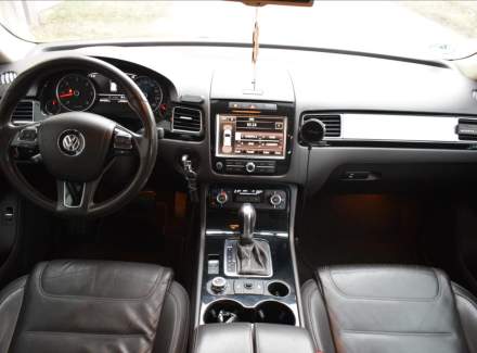 Volkswagen - Touareg