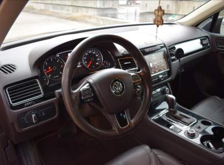 Volkswagen - Touareg