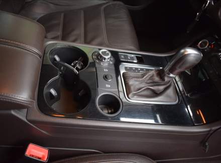 Volkswagen - Touareg