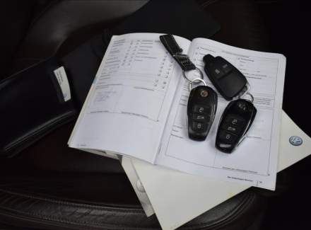 Volkswagen - Touareg