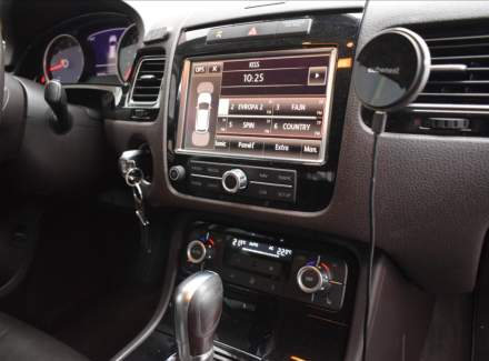 Volkswagen - Touareg