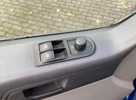 Volkswagen - Caravelle