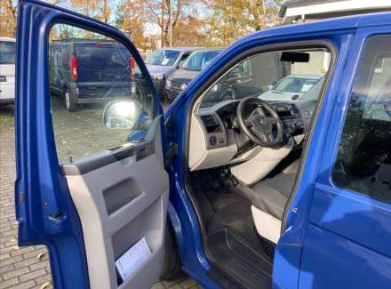 Volkswagen - Caravelle