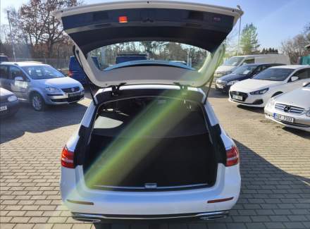 Mercedes-Benz - E-class