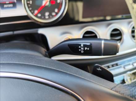 Mercedes-Benz - E-class