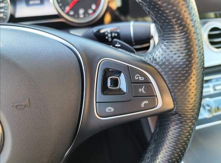 Mercedes-Benz - E-class