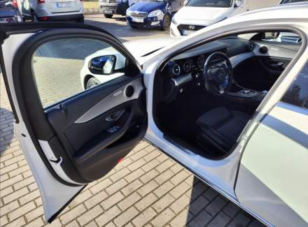 Mercedes-Benz - E-class