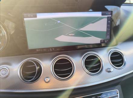 Mercedes-Benz - E-class