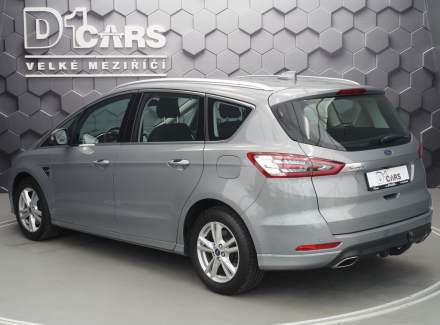 Ford - S-MAX