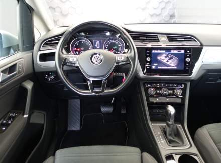 Volkswagen - Touran