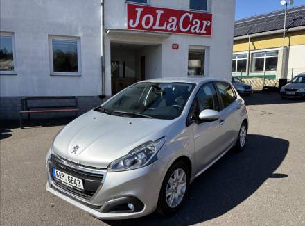 Peugeot - 208