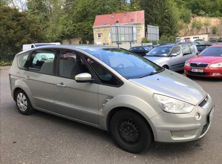Ford - S-MAX