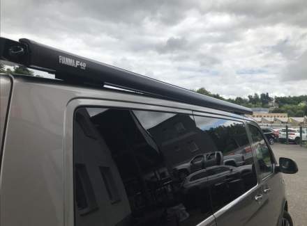 Volkswagen - Caravelle