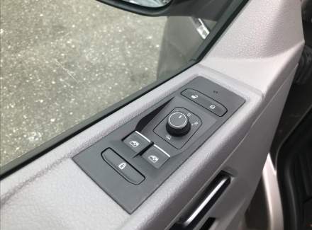 Volkswagen - Caravelle